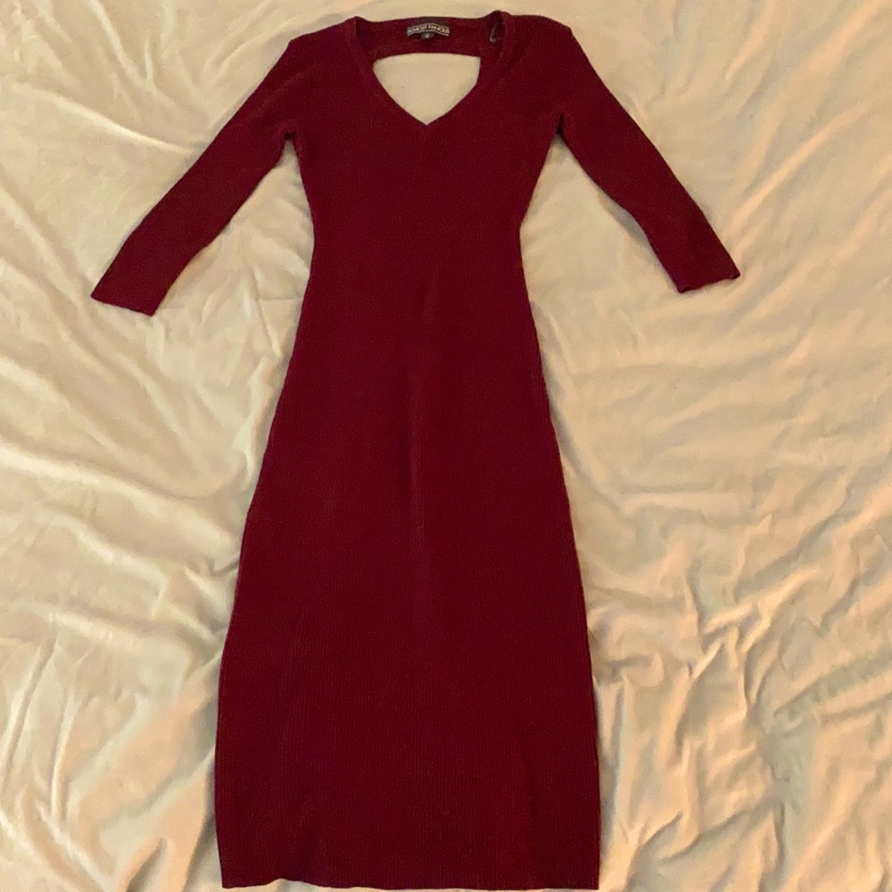 Burgundy body-con dress